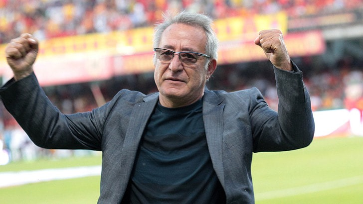 BENEVENTO, AGGREDITO IL PULLMAN&nbsp;GIALLOROSSO