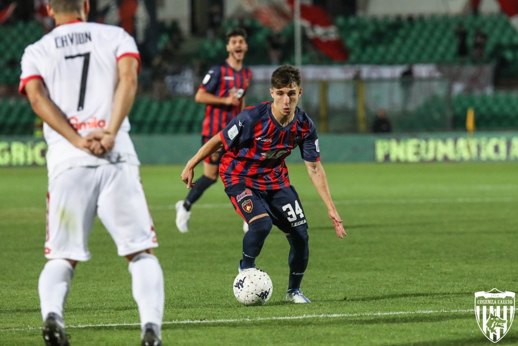 COSENZA, TORNA VAISANEN IN&nbsp;DIFESA