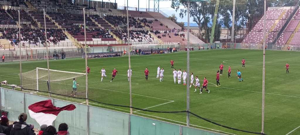 LA VIBONESE È FORTE MA LA REGGINA NON VUOL ESSERE DA&nbsp;MENO