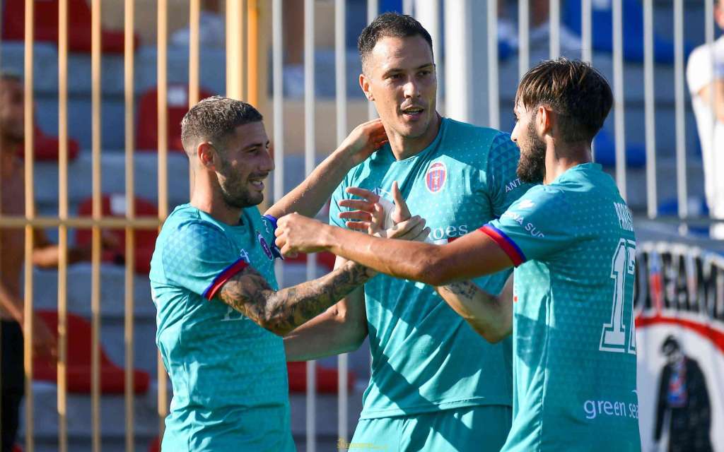 Reggina: Ba, Ragusa ed un “gigante buono” per&nbsp;Pergolizzi