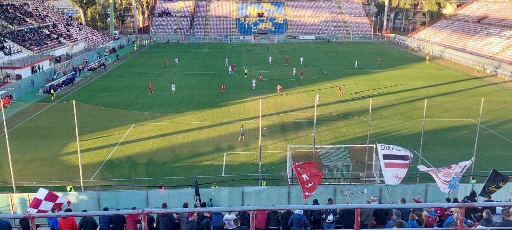 DISTRAZIONI, DELUSIONI, DIGRESSIONI: ANALISI DI UN POMERIGGIO&nbsp;AMAR(ANT)O