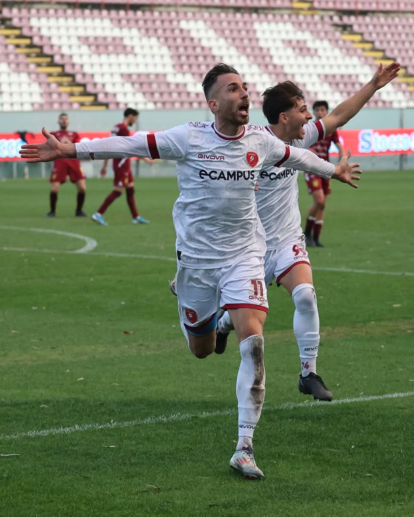 Reggina-Siracusa sempre più&nbsp;vicina