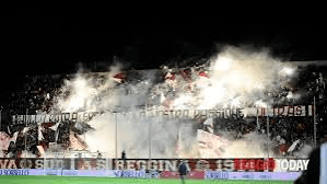 A CHI ESITA dico: sosteniamola comunque questa&nbsp;REGGINA.