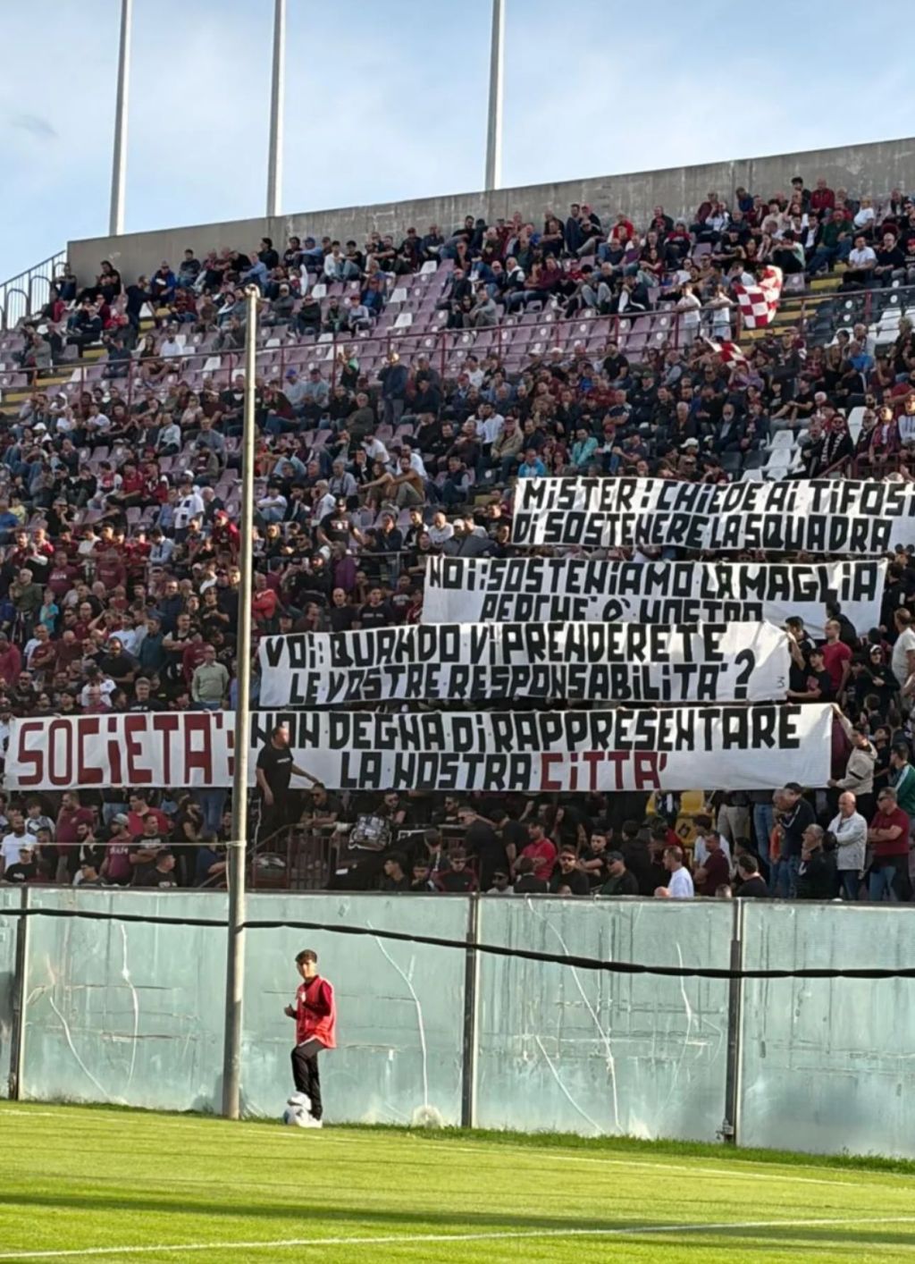 Reggina, che senso ha andare avanti così? Una vergona senza&nbsp;fine