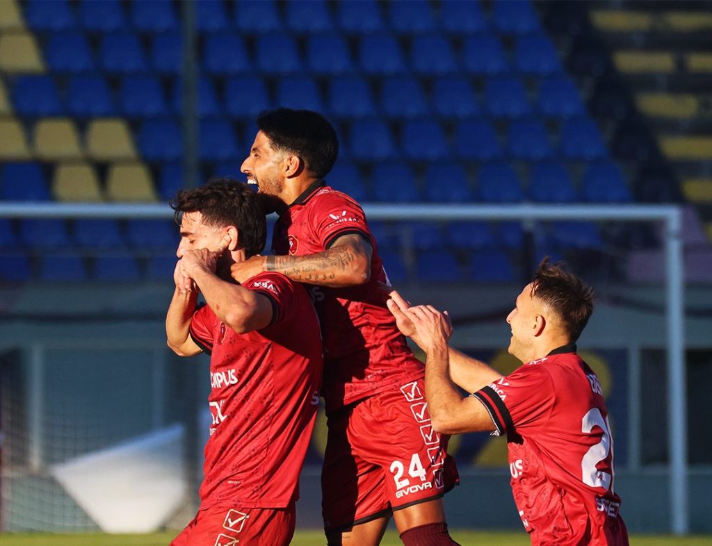 Finalmente la Reggina: bella, impeccabile e concreta. Milazzo battuto 2-0. Quarta vittoria di fila e porta&nbsp;inviolata
