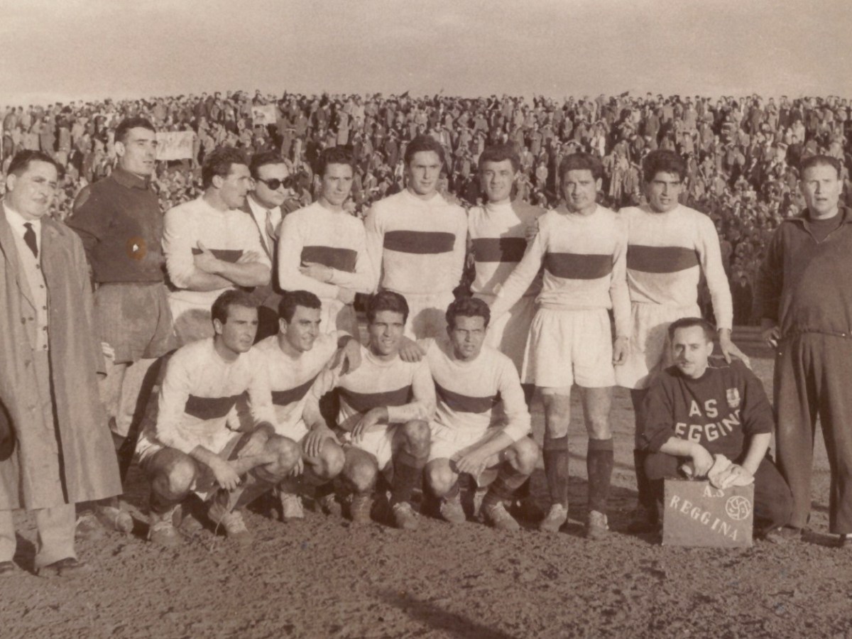 Amarcord sotto l’ombrellone: Stelle del calcio a Reggio Calabria negli&nbsp;anni