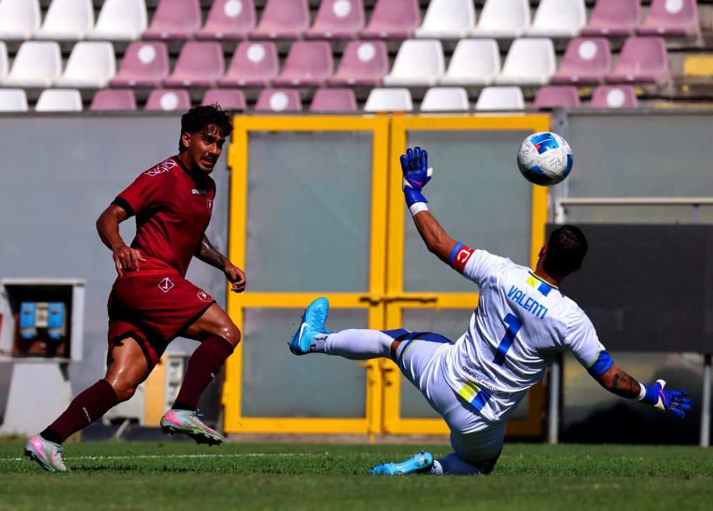 Matheus Reis è il fattore X della Reggina: doppietta in Coppa, gol e assist all’esordio